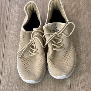 Men's Tan Athletic Shoes